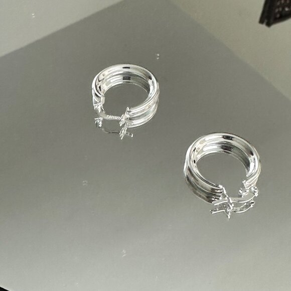 Sterling Silver 925 Hoop Earrings With Secure Clasp Crafted Solid 3.6mm - Picture 9 of 9